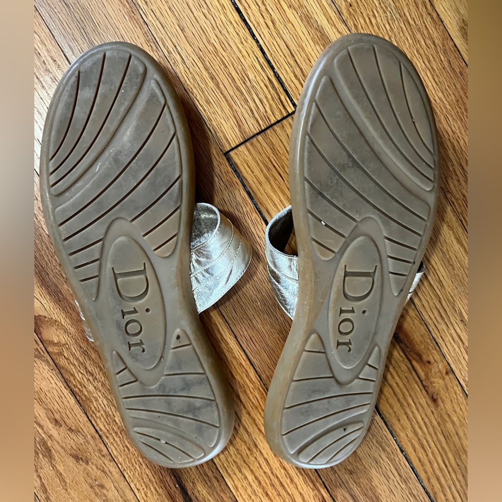 Christian Dior gold sandals. Size 9. - Picture 4 of 5